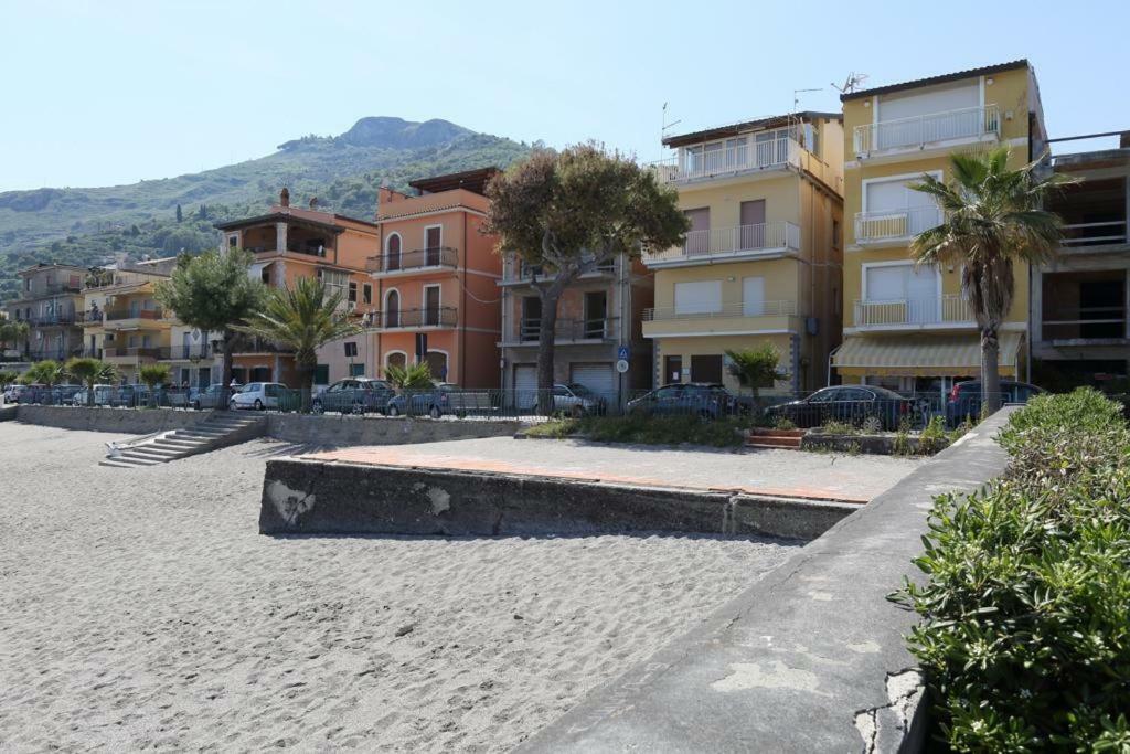 Appartamento Vicolo A Mare, Mazzeo Eksteriør billede